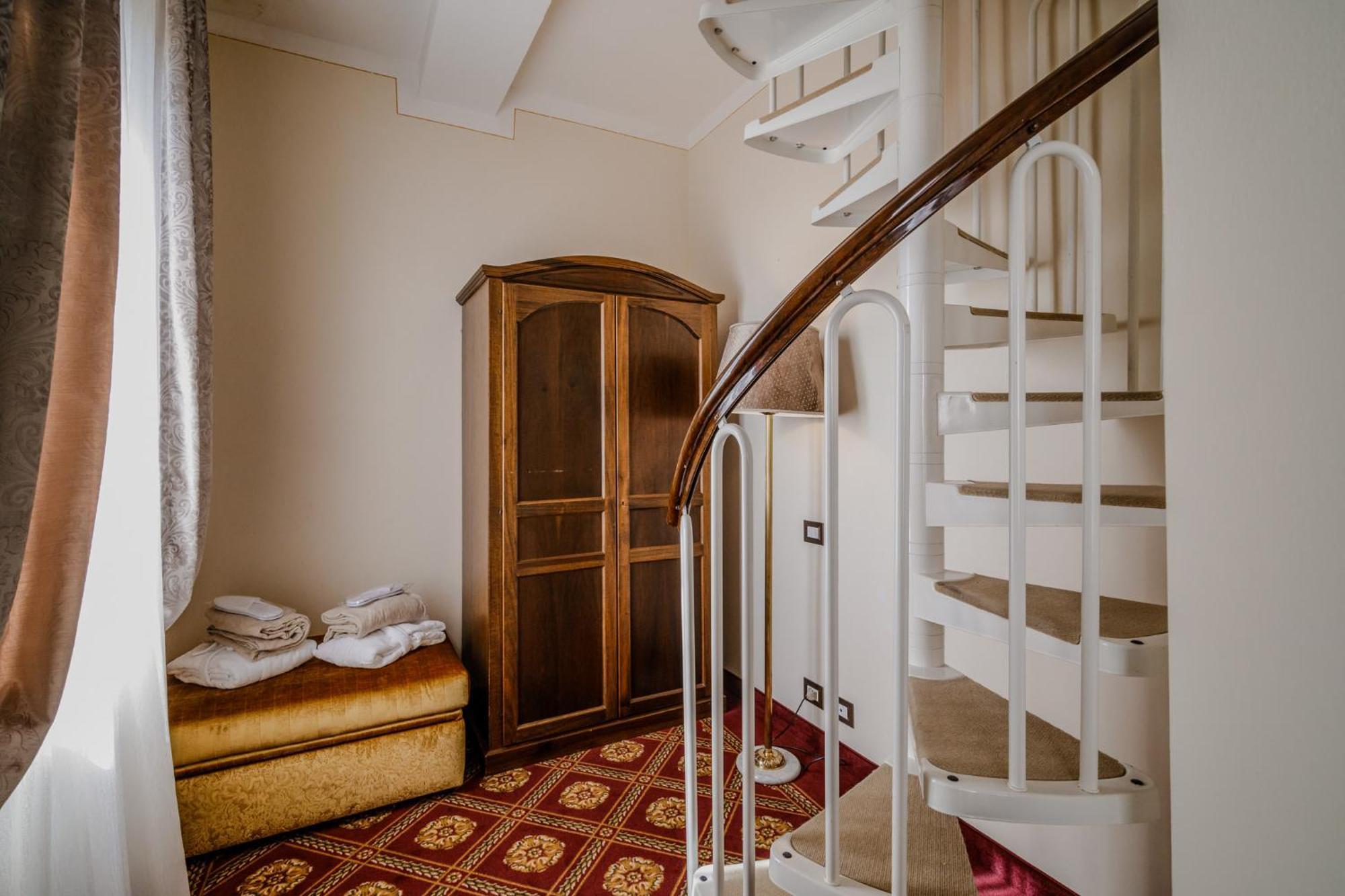 Villa Lecchi Hotel Wellness Colle Val D'Elsa Exterior photo