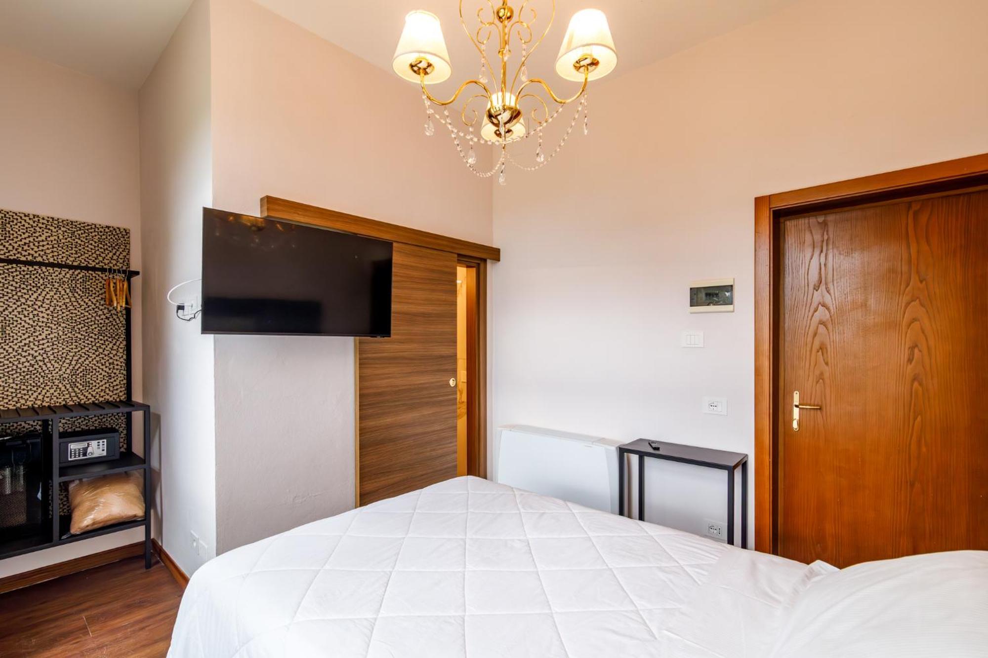 Villa Lecchi Hotel Wellness Colle Val D'Elsa Exterior photo