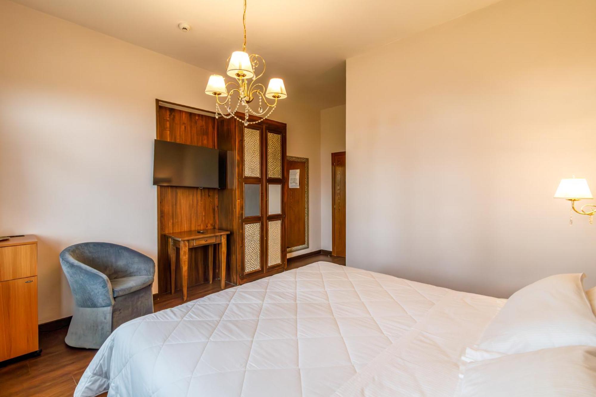 Villa Lecchi Hotel Wellness Colle Val D'Elsa Exterior photo