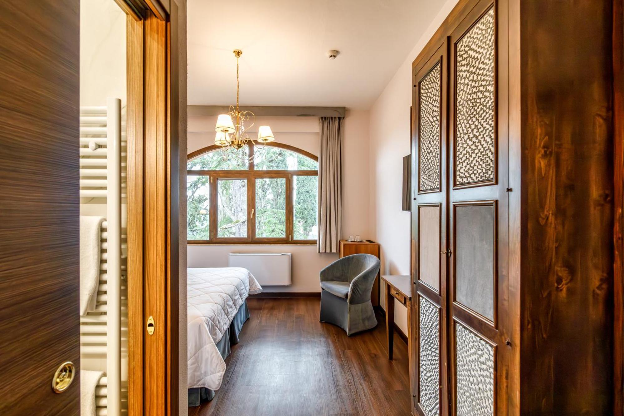 Villa Lecchi Hotel Wellness Colle Val D'Elsa Exterior photo